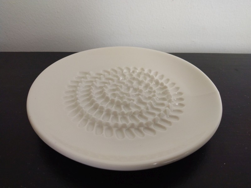 LSA IVALO Style Glass Dome & Artisano Designs Ceramic Grater Dipping Plate gallery