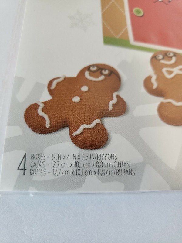 Gingerbread House Treat Box 4 ct from Wilton NEW Christmas gallery
