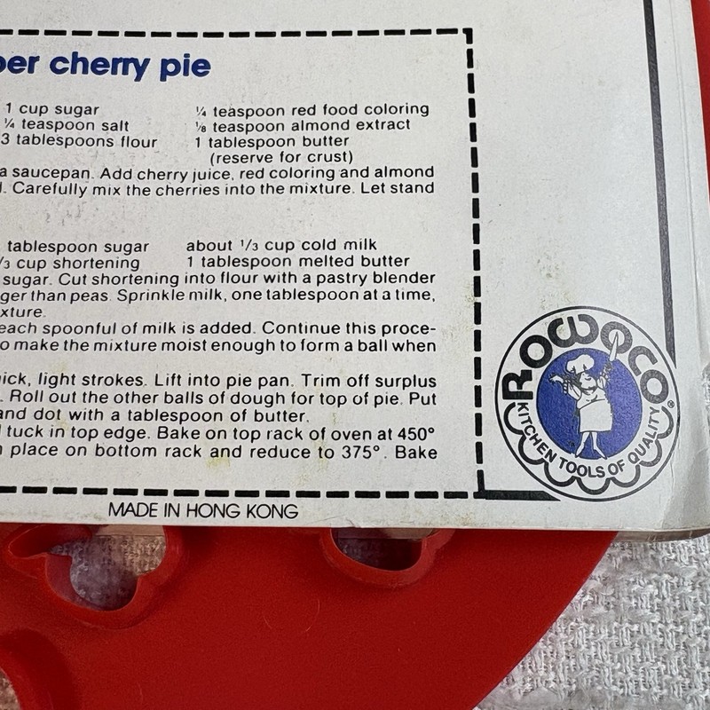 Vintage Apple Cherry Pie Topper Cut-Out Baking Tool Gadget Rowoco 1987 NEW gallery