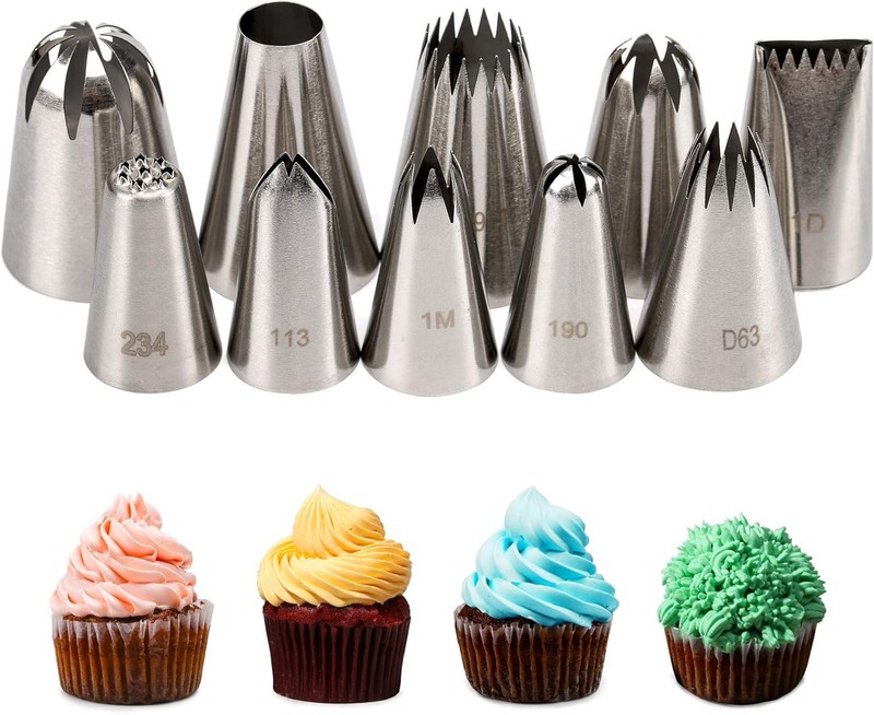 Professional Cake Decorating Set: 10 X-Large Stainless Steel Tips with 20 Bags gallery