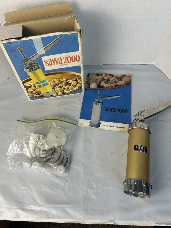 Vintage Swedish Sawa 2000 Deluxe Gold Cookie Press 26 Pieces & Instructions gallery