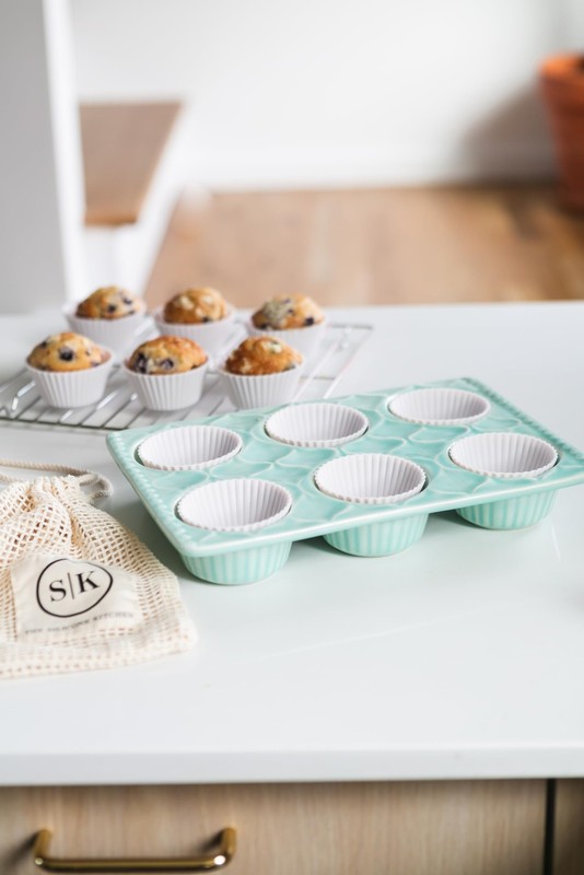 Reusable Silicone Baking Cups Gift Set Bundle, 24 Regular, 12 Jumbo, 24 Mini,... gallery