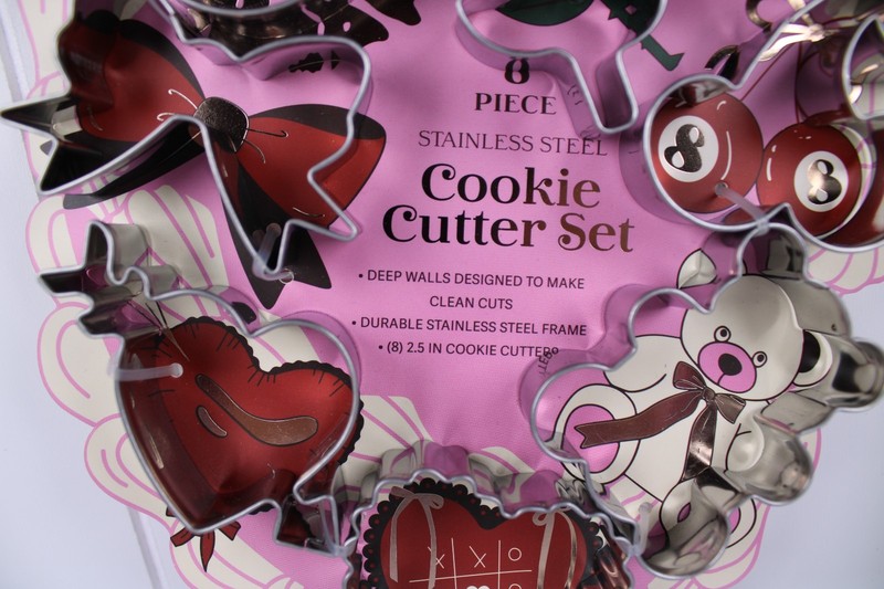 Core Kitchen Mini cookie cutter set stainless steel 8 Piece Valentine's Day gallery