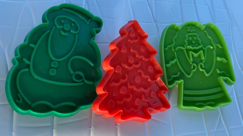 3 Hutzler 1986 Christmas Cookie Cutters – Santa Tree And Angel