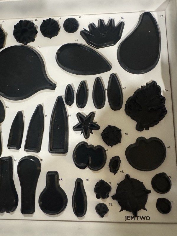 Jem 2 Cake Decorating Cutters 75 Different Flower Cutters gallery