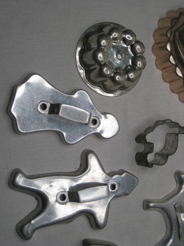 8 vintage cooking molds mold lot cutter cutting shape baker 1 Western Germany gallery