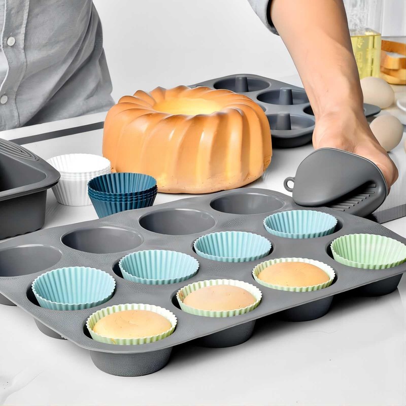 12 Pack Reusable Silicone Cupcake Baking Cups, 3 Shapes of Standard Round & S... gallery