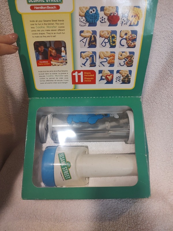 Hamilton Beach Sesame Street Cookie Monster Cookie Press Vintage 1998 gallery