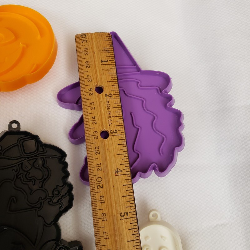 Lot 6 Halloween Holiday Cookie Cutters Hallmark Witches Ghost Cat Bat Pumpkin gallery