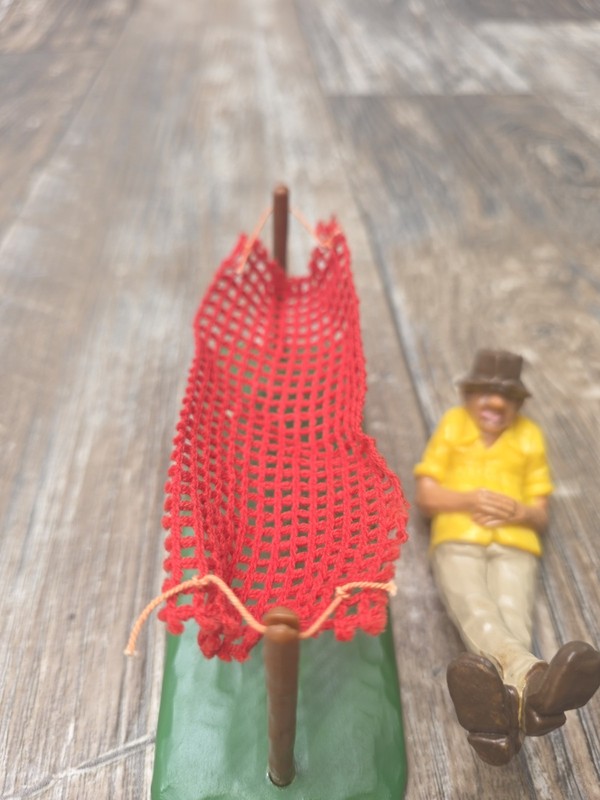 Wilton cake topper Hammock guy 1978 . Cabin Decore Camping. Relaxation. gallery
