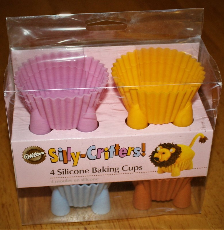 Wilton: SILLY-CRITTERS! - 4 SILICONE BAKING CUPS #415-9451 Standard Cupcake Size
