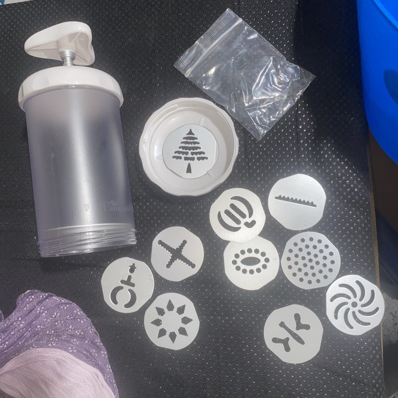 Pampered Chef Cookie Press #1526 Cracker Press Appetizers 10 Discs gallery