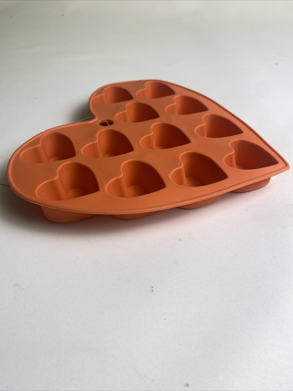 Heart Ice Mold Tray - Silicone Heart Valentine’s Day Candy Mold gallery