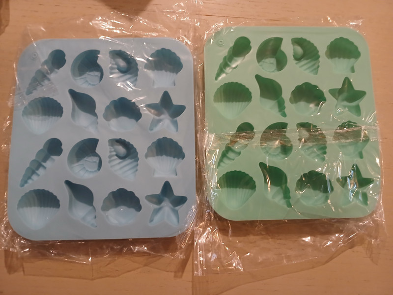 Silicone Beach Seashell & Starfish Chocolate Mold Set 4-Pack Blue/Green