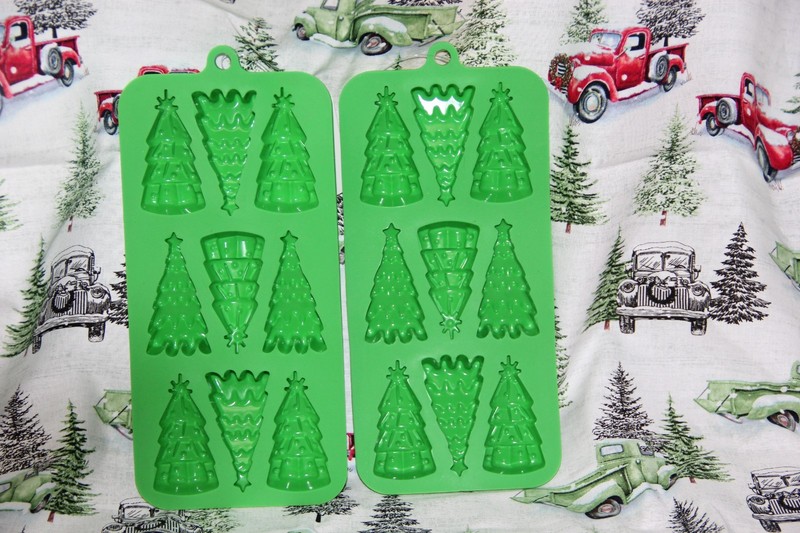 (2) Green Christmas Tree Silicone Baking Molds~ Soap and Baking Pastry gallery