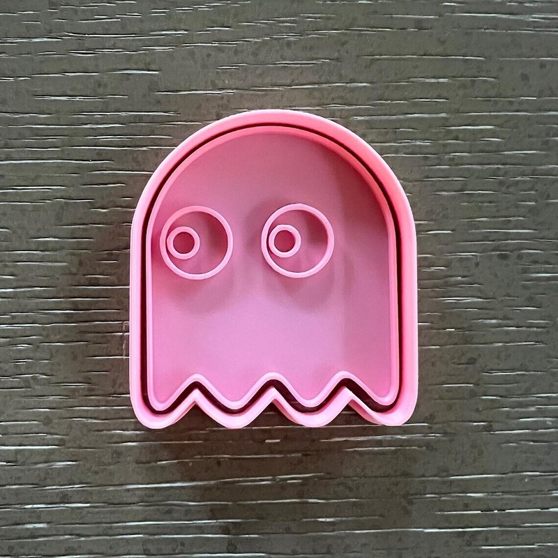 6-Piece Pac-Man Cookie Cutters & Stamp Set - Great gift Baking Party gallery