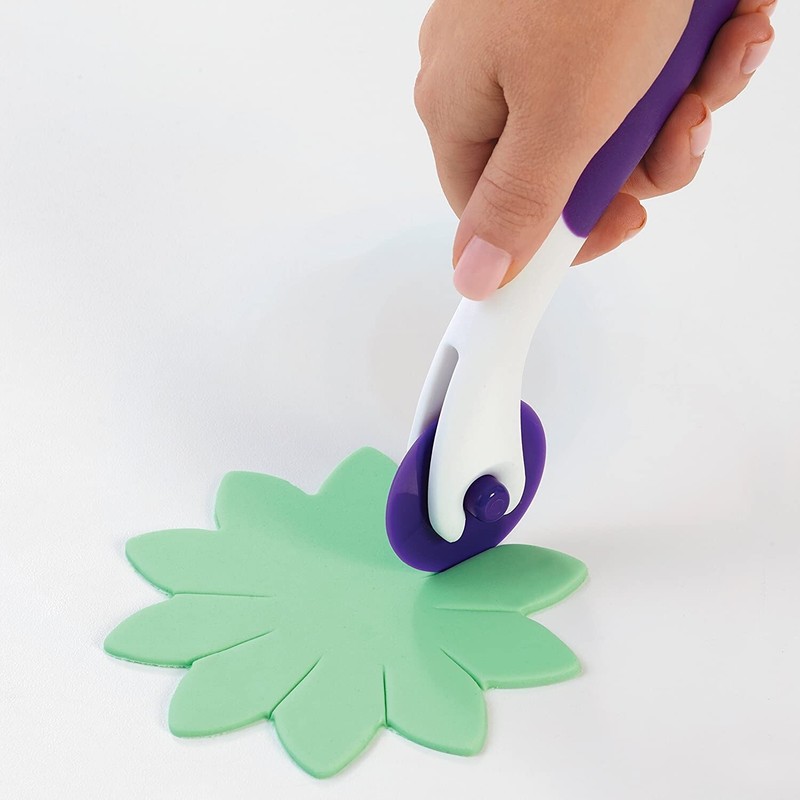 Wilton Fondant Cutter Set, 3-Piece Fondant Tools gallery