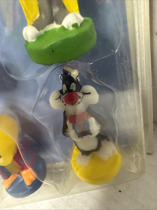 Vintage 1994 Wilton Looney Tunes Bugs Bunny Birthday Candle Cake Decoration gallery