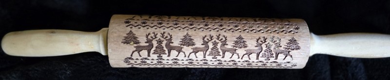 Christmas Wooden Rolling Pin & Reindeer Embossed Wood Roling Pin Holiday Baking