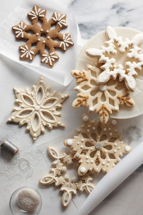 Wide 5'' Snowflake Cookie Cutter Metal gallery
