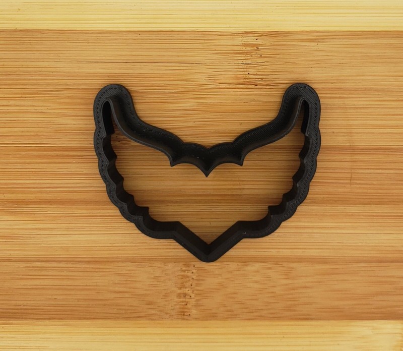 Heart With Wings Shape Valentines Day Plastic Cookie Cutter Angel Love Baking 2" gallery