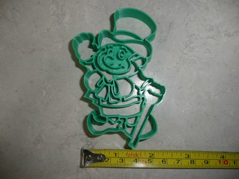 LEPRECHAUN 3 DETAILED HAPPY WAVING ST PATRICKS DAY COOKIE CUTTER USA PR4178 gallery
