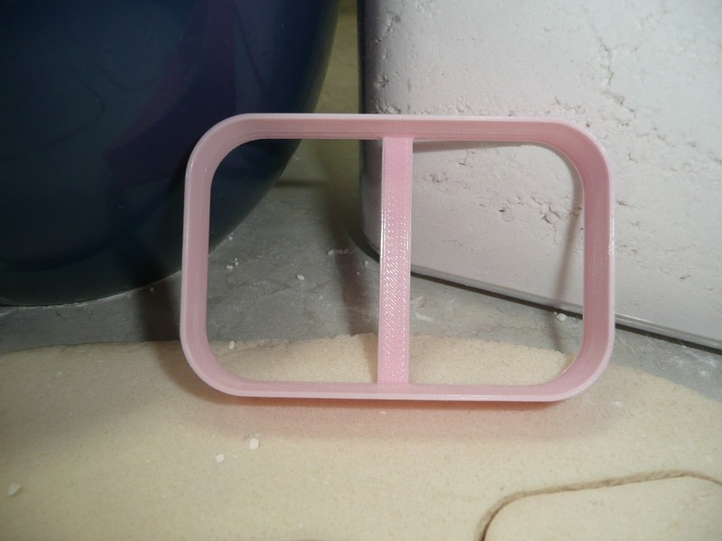 CURVED RECTANGLE FRAME SHAPE COOKIE CUTTER MADE IN USA PR5156 gallery