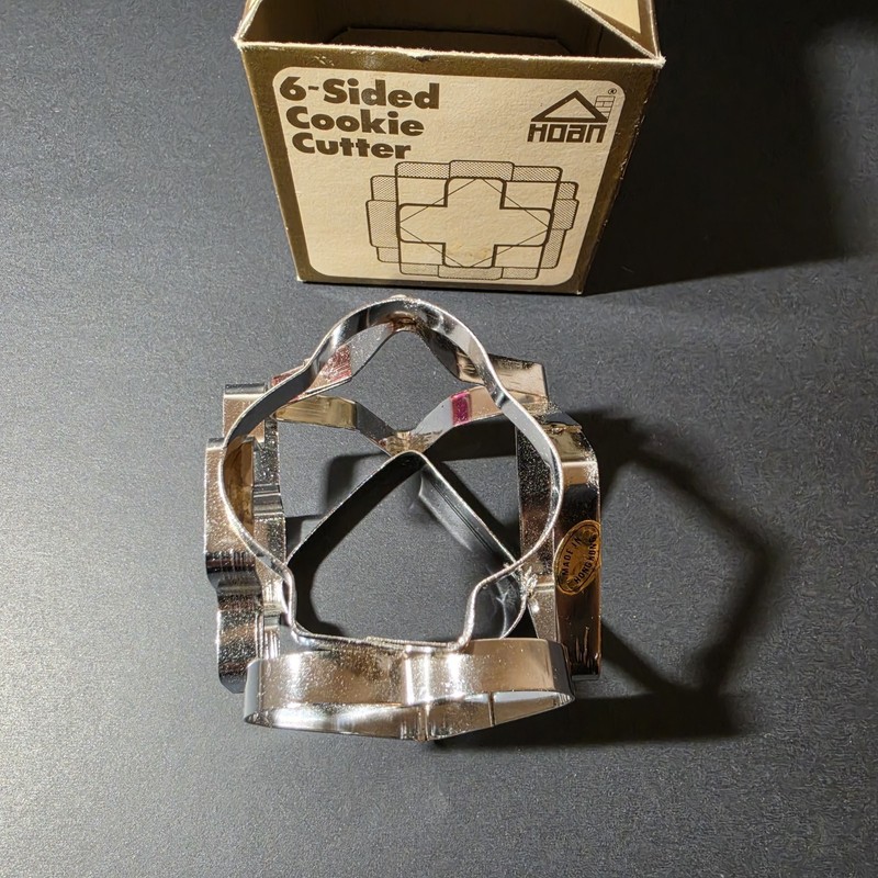 Vintage 3D Metal Cookie Cutter With 6 Shapes Card Suits Spade Club Diamond Heart gallery
