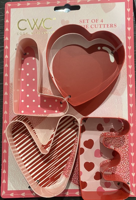 CWC Cook With Color Set Of 4 cookie cutters Red NEW