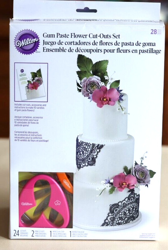 Wilton Gum Paste Flower Cut-Outs Cutter 28 Pc Set Wedding Party Cake Decorating