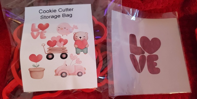 The Cheerful Baker Christmas and Valentine's Day sets gallery