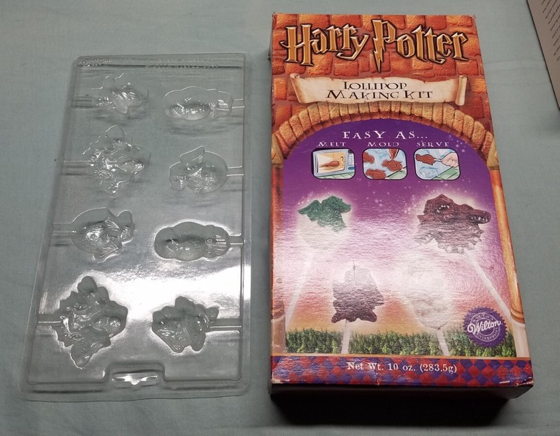 Harry Potter Wilton Chocolate Lollipop Making Kit with Molds & Chocolate