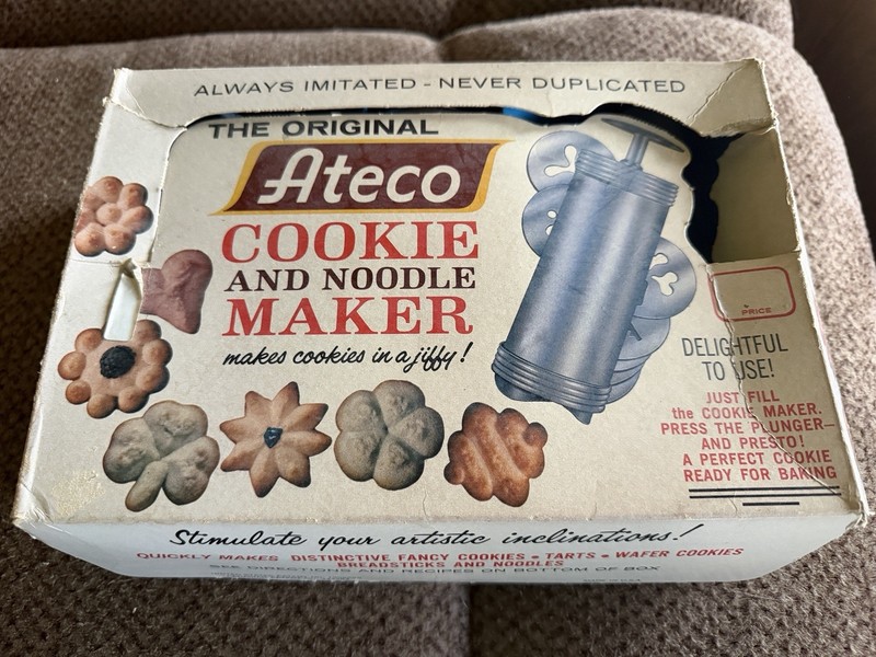 COMPLETE Vintage The Original Ateco Cookie And Noodle Maker Press No 685