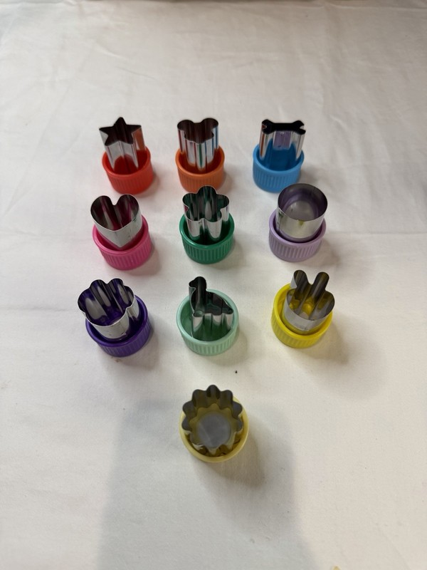 Set of 10 Mini Bento Food Cutters Vegetable Fruit Shape Cutters Cookie Fondant