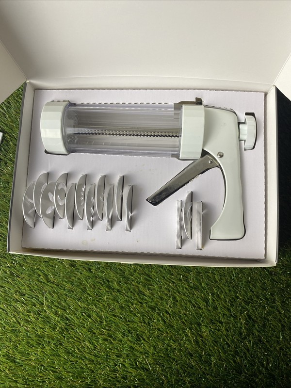 Cookie Press with 14 Design Discs Birthdays Holidays Plus More New In Box gallery
