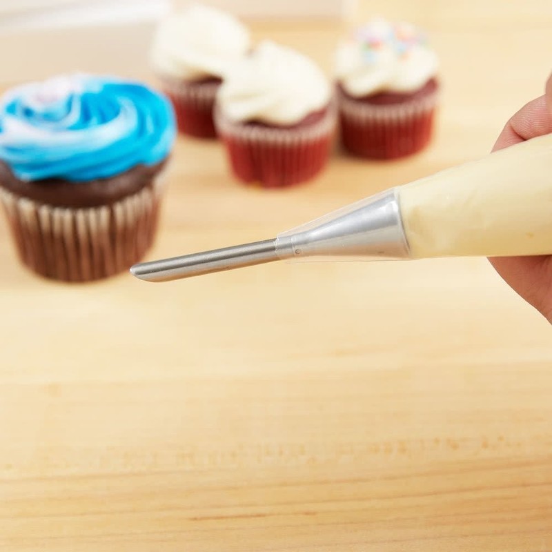 230 2 7/8 Bismark Metal Piping Tip - Great for filling donuts, cupcakes, elcl... gallery