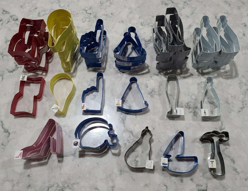 New – Metal Cookie Cutters – 45 Piece Lot (11 different cutters)
