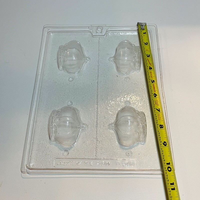 Life of the Party 3D Crowns Chocolate Mold - M205 gallery