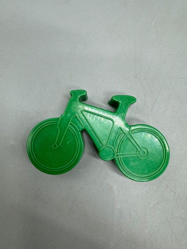 Set Of 5 Wilton Transportation-Themed Cookie Cutters In Red Green Purple & Blue gallery