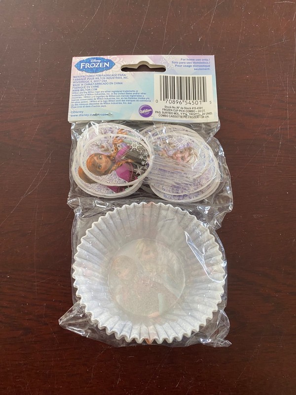 DISNEY FROZEN Cupcake Baking Cup Liners And Picks Combo 24 cups 24 picks gallery