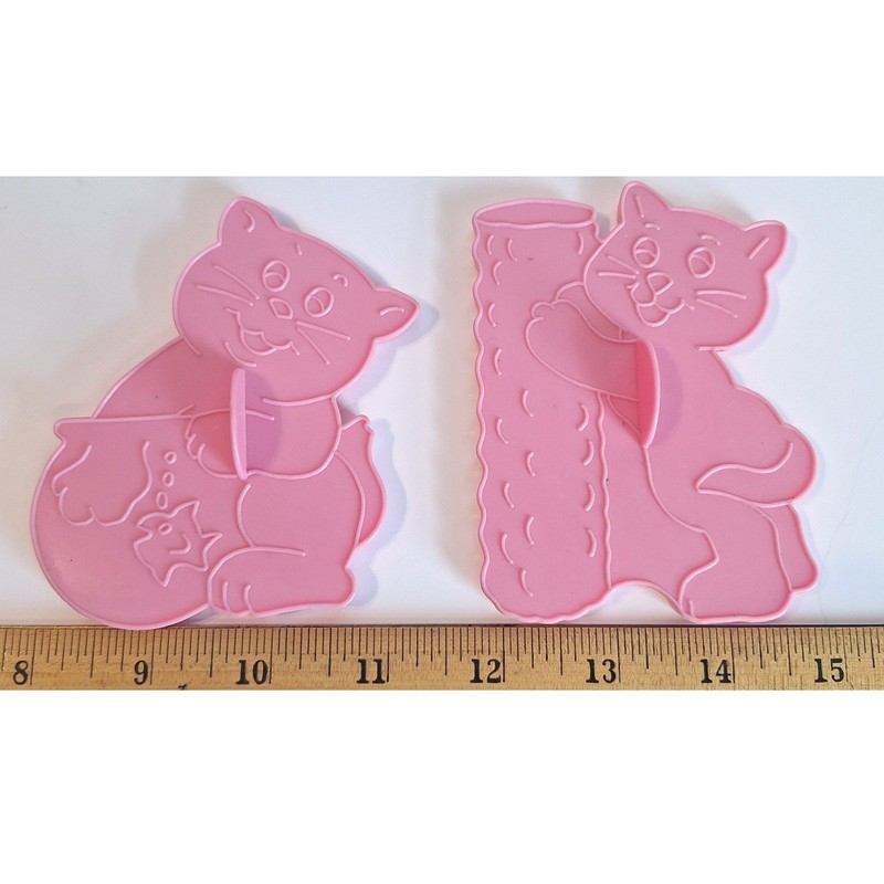 Vintage 1990 Wilton Pink Cat Cookie Cutter Set of 4 Kitty Yarn Scratching Post gallery