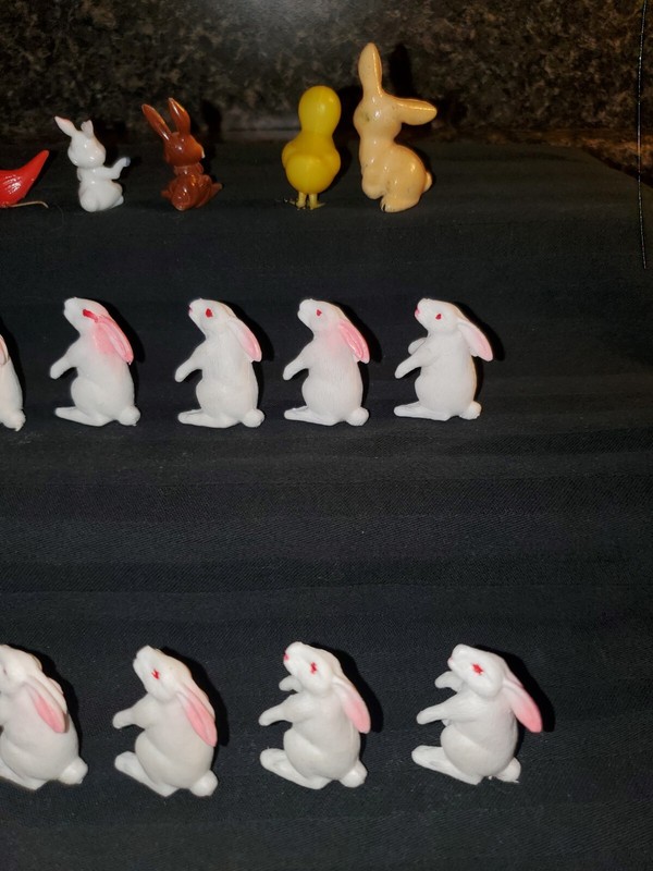 LOT VINTAGE EASTER Cake Topper Miniature WILTON RABBITS BUNNIES CHICK Plastic gallery