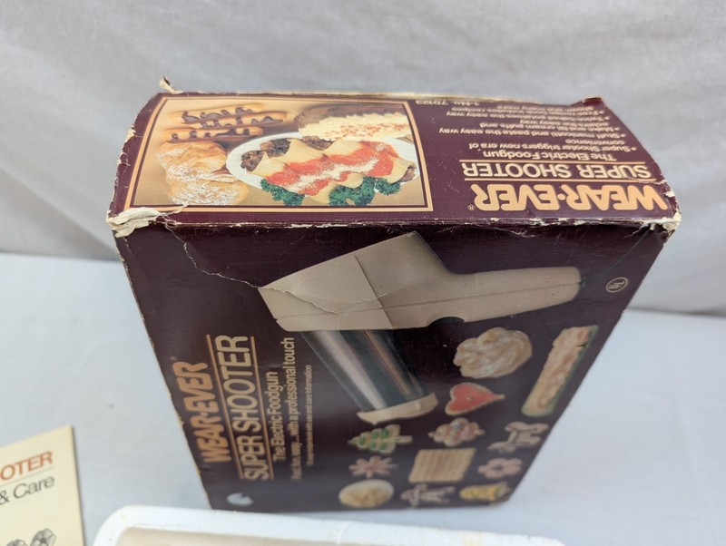 Wear Ever 70123 Super Shooter Electric Cookie Press In Box TESTED Missing 1 disc gallery