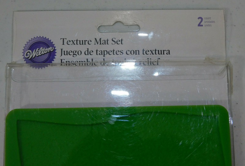 NEW Wilton Silicone Texture Mats GRASS BRICK DESIGN Fondant Gum Paste Dough Cake gallery