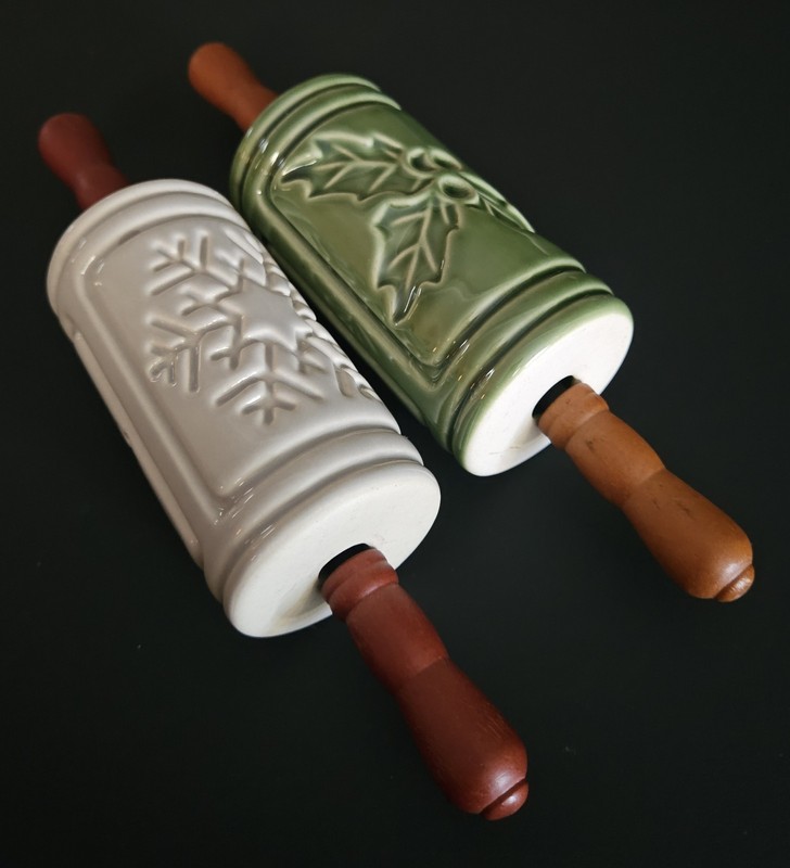 Ceramic Embossed Rolling Pins Holly & Snowflake Pastry Cookies Set Of (2) gallery