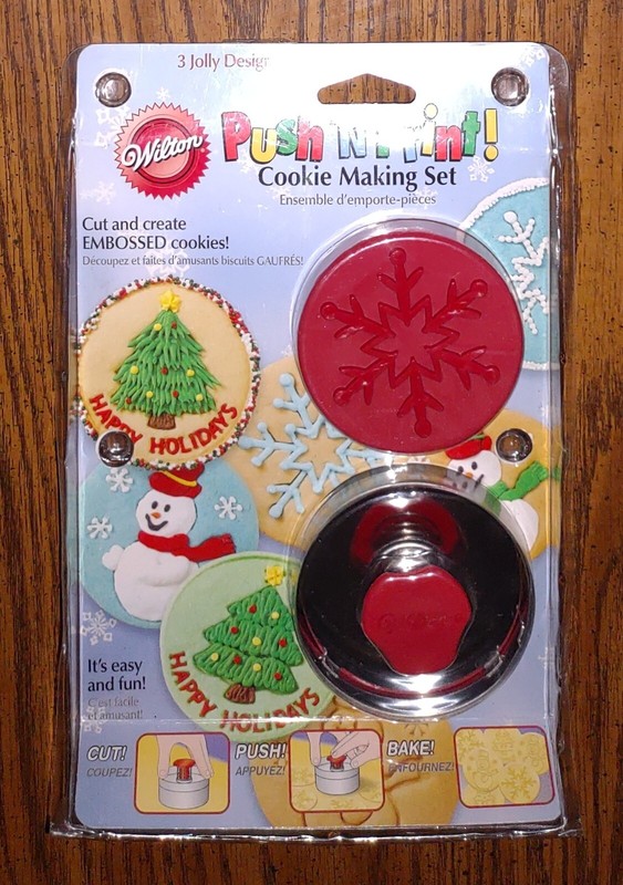 Wilton Push ‘N Print Embossed Cookie Making Set Christmas Tree Snowman Snowflake