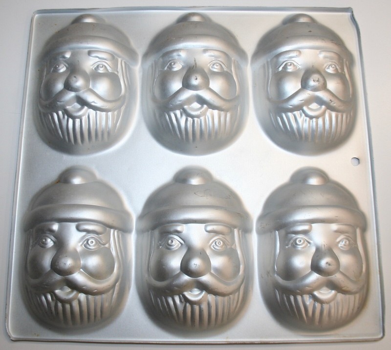 Wilton Cake Pan Santa Claus 6 Slots 1983 502-3878 Chocolate Mold Christmas