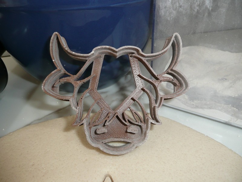 HIGHLAND COW LONG HAIR ANIMAL SET OF 2 COOKIE CUTTERS MADE IN USA PR1951 gallery