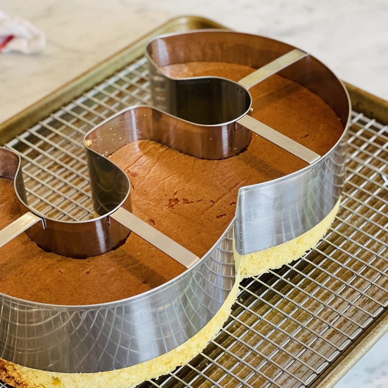 Extra Large Number 4 Cake Cutter gallery