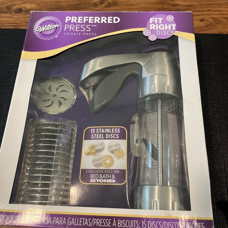 Wilton Preferred Cookie Press Worlds Best Cookie Press 15 Discs + 1 Cookie Press